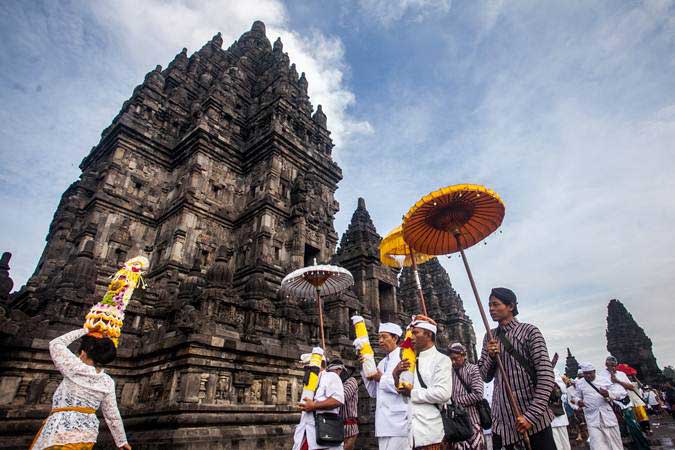 Detail Nyepi Dan Galungan Adalah Hari Raya Umat Nomer 30