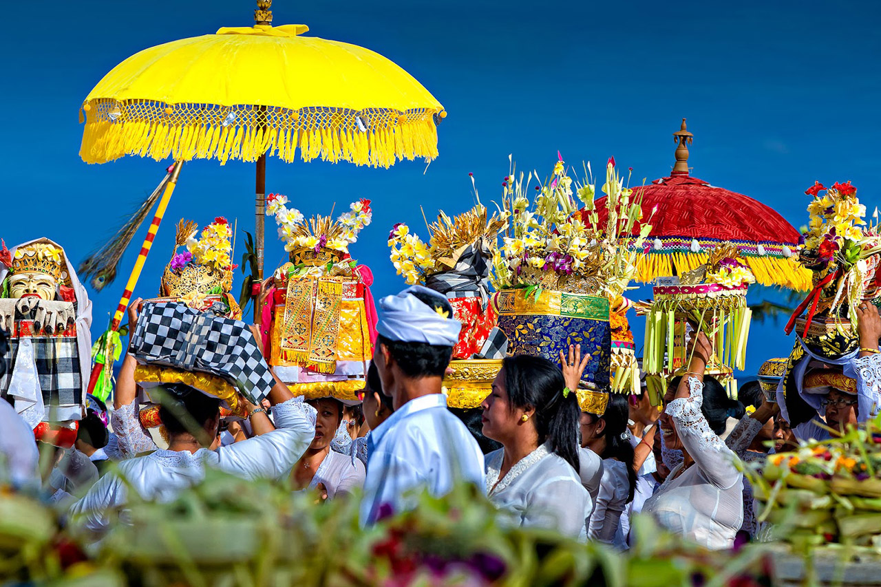 Detail Nyepi Dan Galungan Adalah Hari Raya Umat Nomer 49