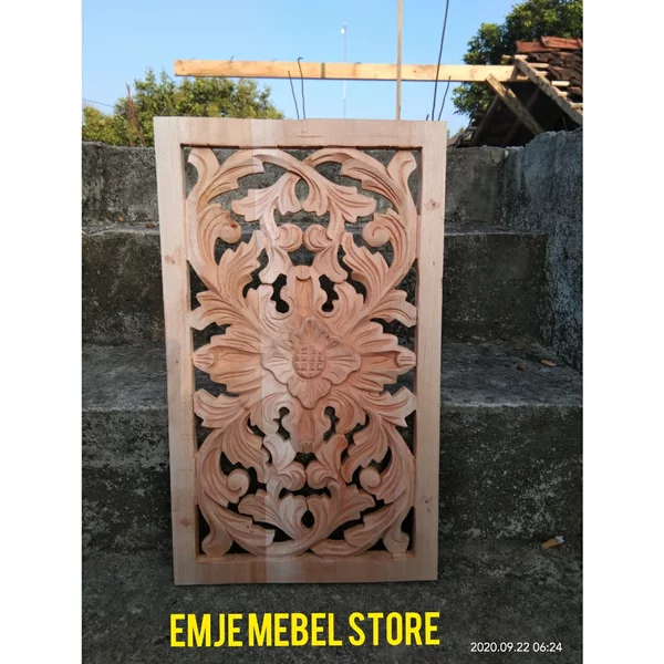 Detail Ornamen Kayu Untuk Dinding Nomer 40