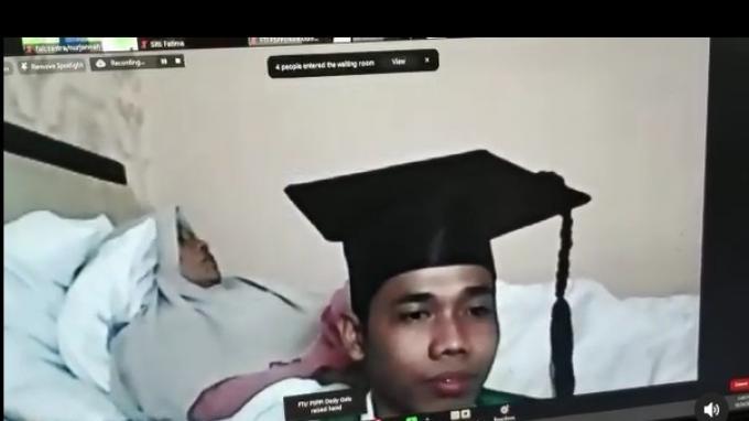 Detail Pakaian Untuk Wisuda Pria Nomer 24