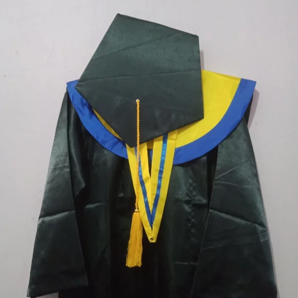 Detail Pakaian Untuk Wisuda Pria Nomer 31