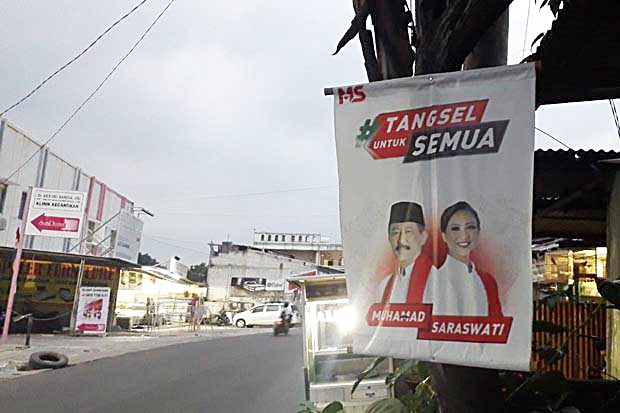 Detail Papan Iklan Di Jalan Nomer 28