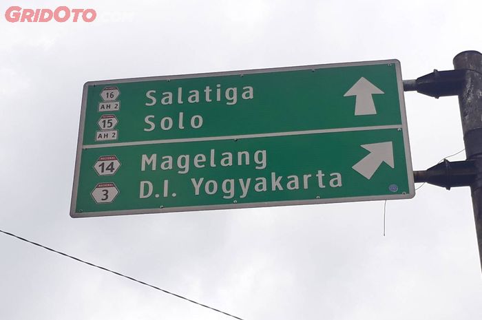 Papan Penunjuk Arah Jalan - KibrisPDR