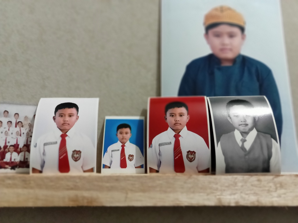 Pas Foto Dalam Bahasa Inggris - KibrisPDR