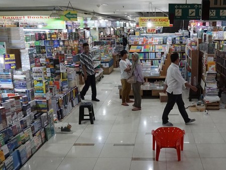Detail Pasar Buku Kwitang Nomer 4