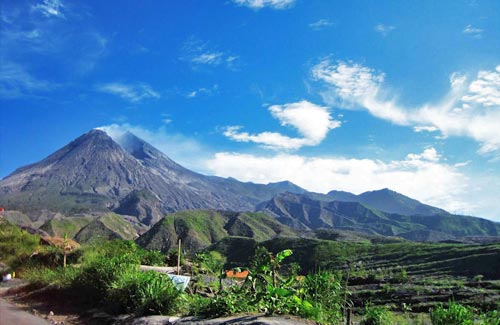 Detail Pemandangan Yang Indah Di Daerah Pegunungan Dapat Dijadikan Sebagai Tempat Nomer 5