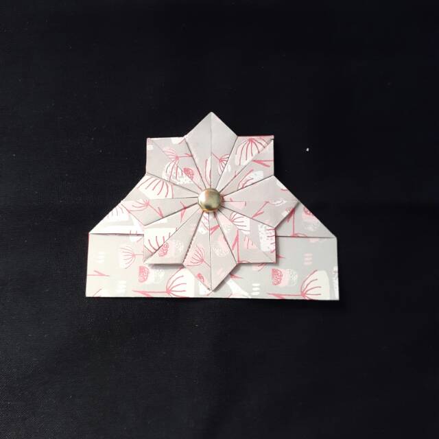 Detail Pembatas Buku Origami Nomer 10