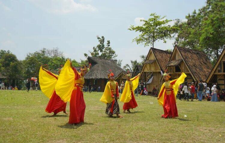 Detail Pengertian Tari Manuk Dadali Nomer 16