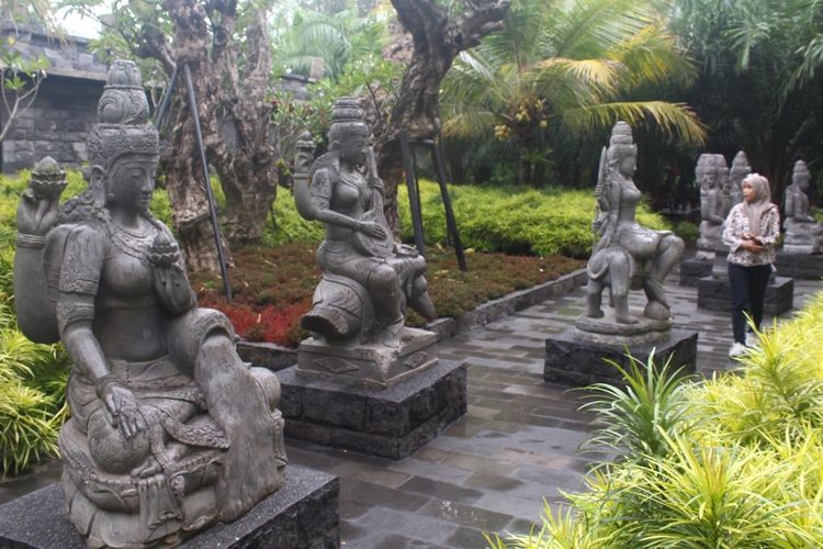 Detail Peninggalan Masa Hindu Budha Beserta Gambar Dan Keteranganny Nomer 28