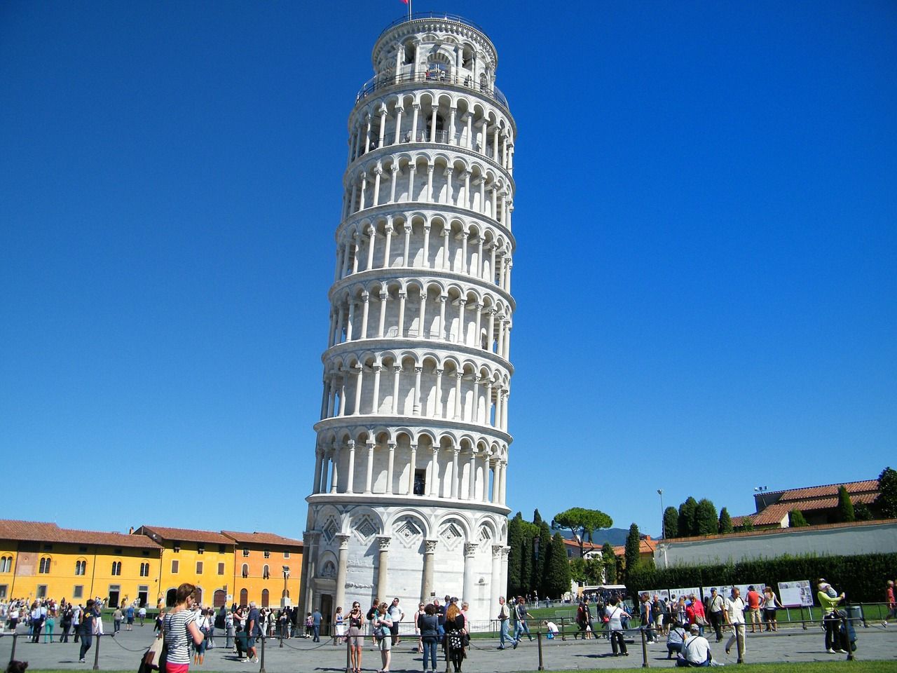 Detail Penjelasan Menara Pisa Nomer 12