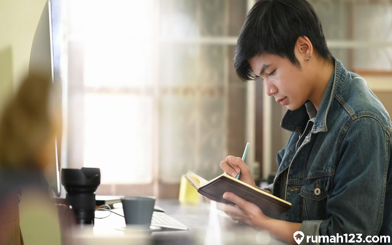 Detail Perbedaan Puisi Dan Pantun Nomer 45