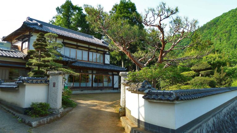 Detail Pintu Geser Rumah Tradisional Jepang Disebut Nomer 8