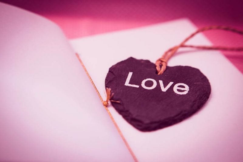 Detail Puisi Cinta Romantis Untuk Pacar Yang Jauh Nomer 36
