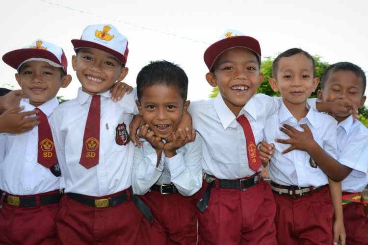 Detail Puisi Sahabat Untuk Anak Sd Nomer 37