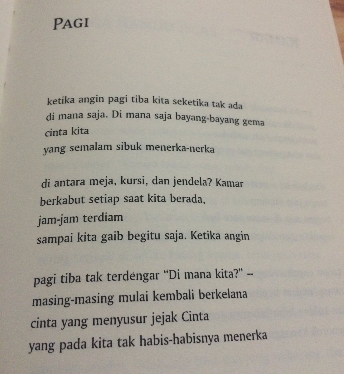 Detail Puisi Sapardi Djoko Damono Tentang Cinta Nomer 11