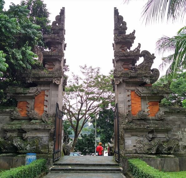 Detail Rumah Adat Bali Dan Fungsinya Nomer 12