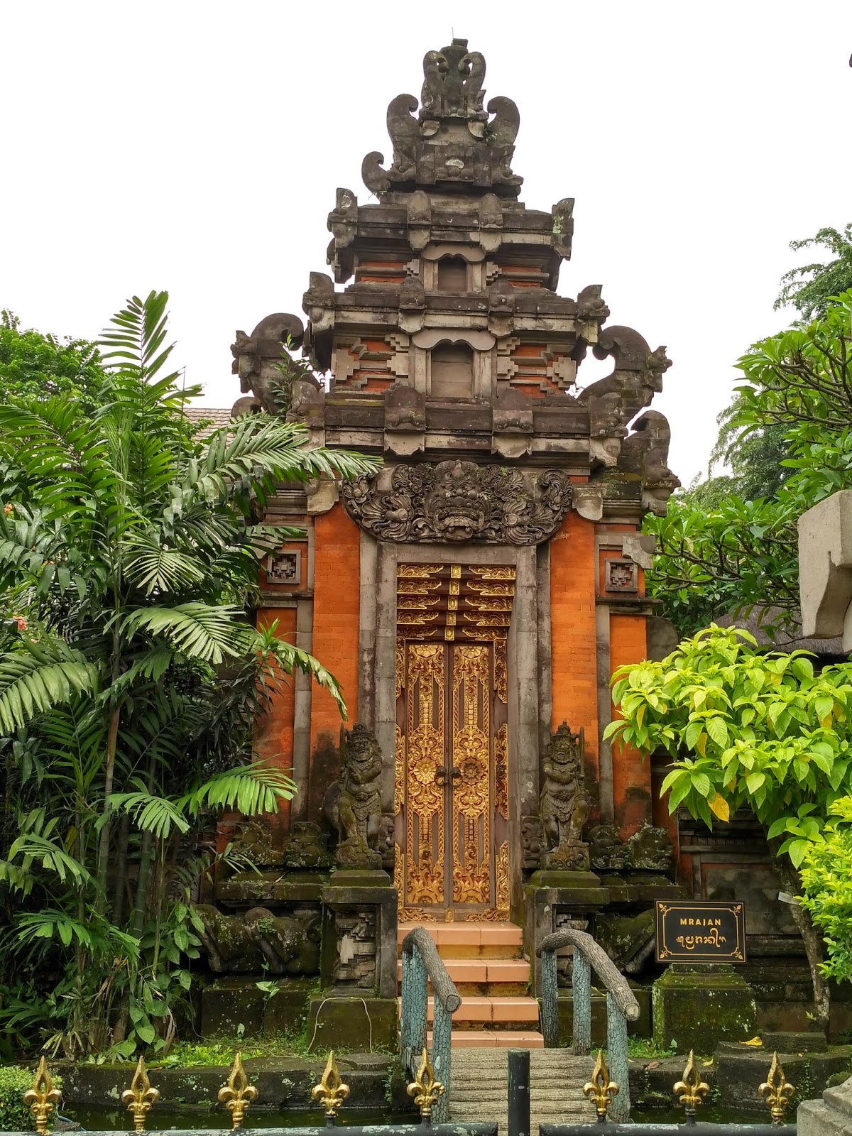 Detail Rumah Adat Bali Dan Fungsinya Nomer 18