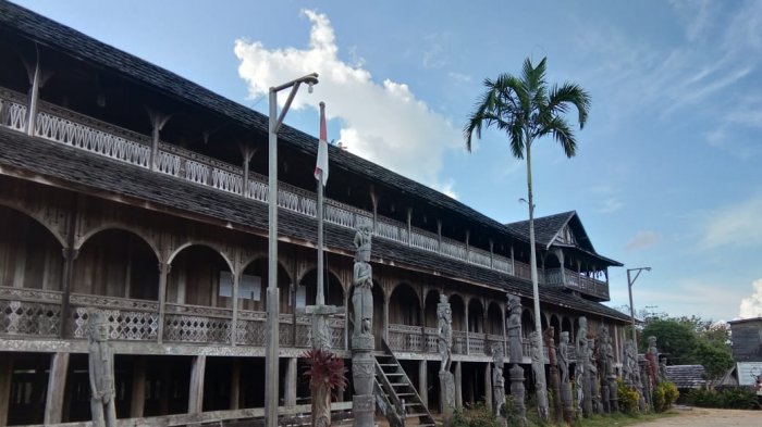 Detail Rumah Adat Balikpapan Nomer 8