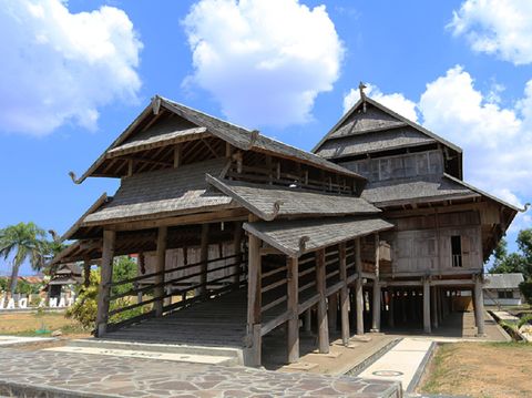 Detail Rumah Adat Beserta Daerah Asalnya Nomer 44