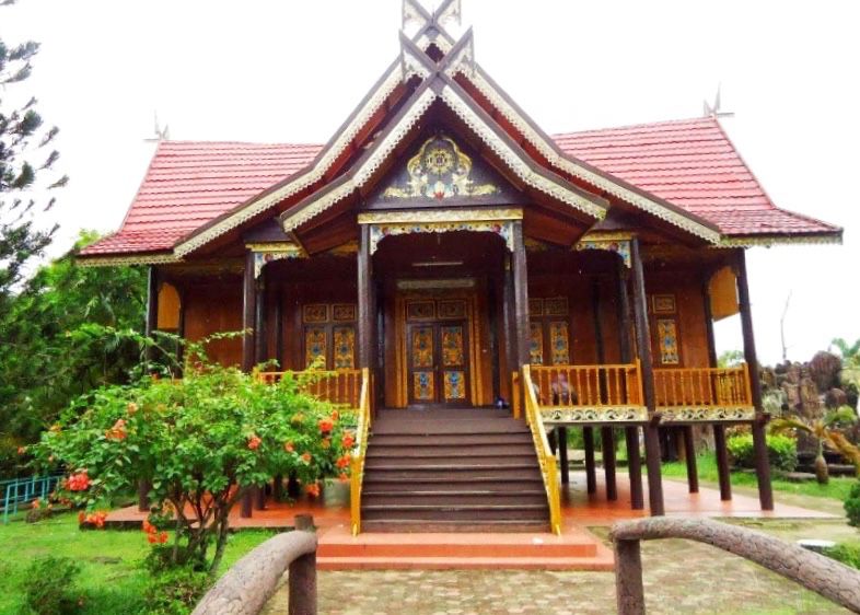 Detail Rumah Adat Beserta Daerahnya Nomer 28