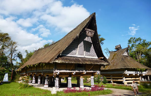 Detail Rumah Adat Beserta Penjelasannya Nomer 44