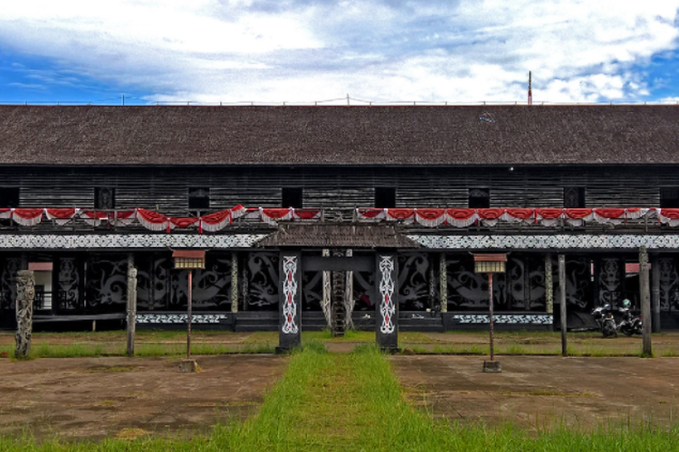 Detail Rumah Adat Ketapang Nomer 46