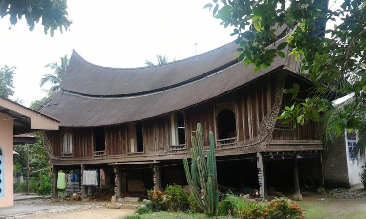 Detail Rumah Adat Padang Disebut Nomer 50