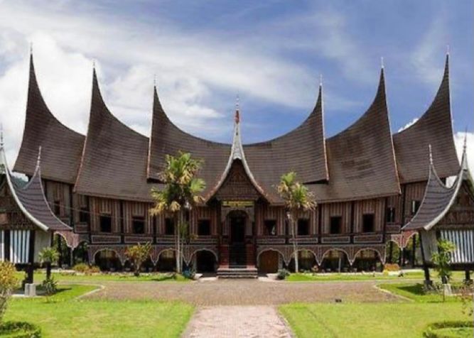 Detail Rumah Adat Pulau Sumatera Nomer 19