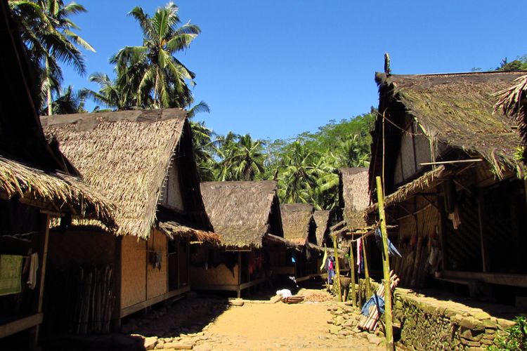 Detail Rumah Adat Suku Baduy Dan Penjelasannya Nomer 25