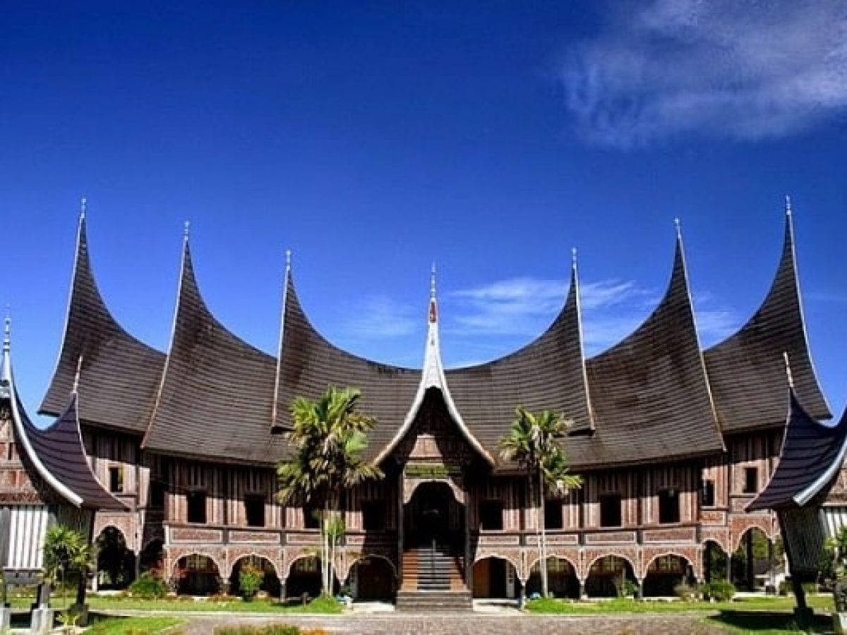Detail Rumah Adat Sumatera Barat Adalah Nomer 3