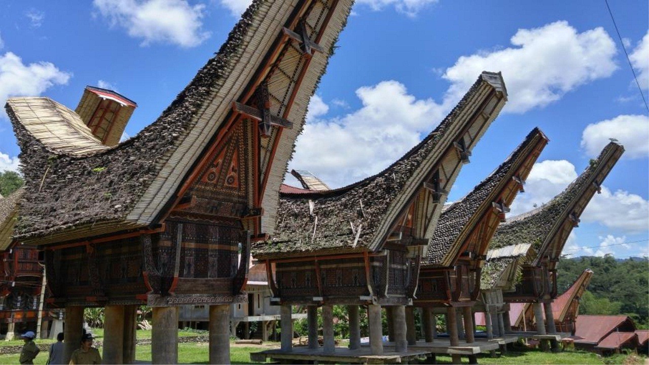 Rumah Adat Toraja Disebut - KibrisPDR