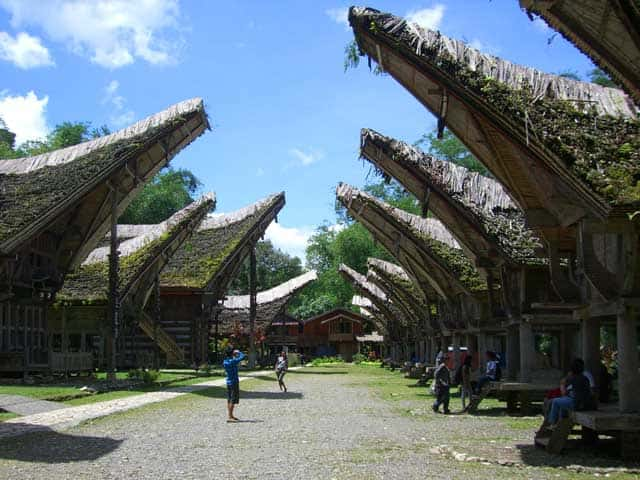 Detail Rumah Adat Toraja Disebut Nomer 32