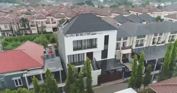 Detail Rumah Artis Terdekat Nomer 29