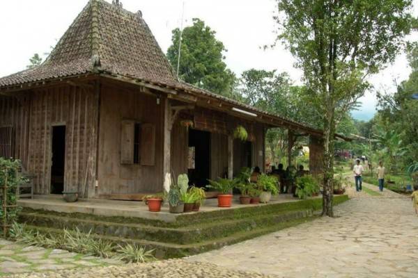 Detail Rumah Bahasa Jawa Nomer 13