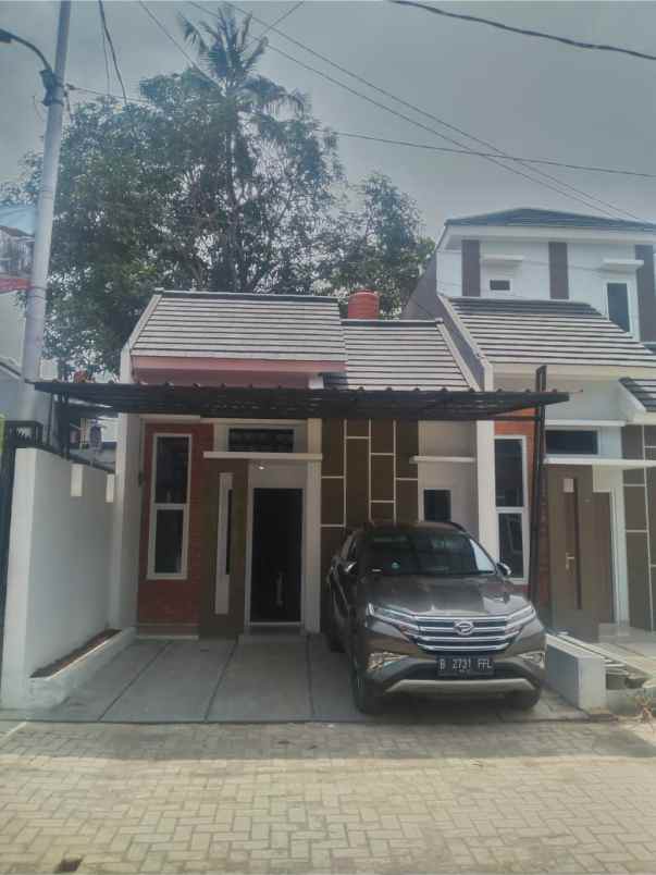 Detail Rumah Daerah Cipayung Jakarta Timur Nomer 5