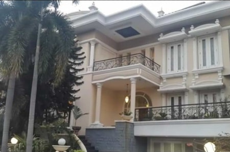 Detail Rumah Hotman Paris Di Kelapa Gading Nomer 2