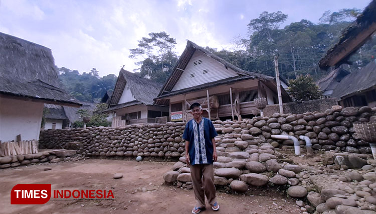 Detail Rumah Kampung Naga Dapat Kita Temukan Di Kabupaten Nomer 16