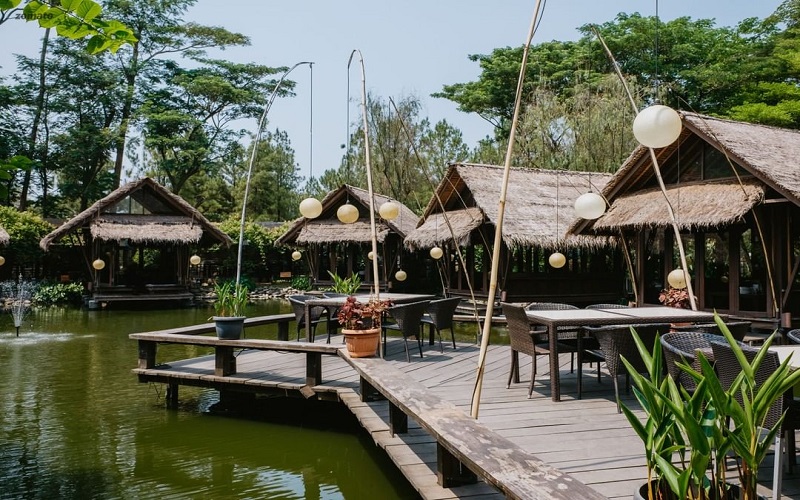 Detail Rumah Makan Di Bogor Untuk Keluarga Nomer 16