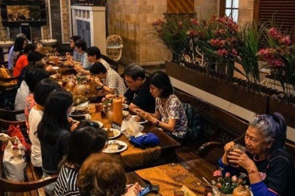 Detail Rumah Makan Di Solo Untuk Rombongan Nomer 25