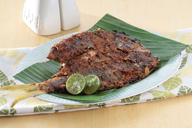 Detail Rumah Makan Ikan Bakar Kota Makassar Sulawesi Selatan Nomer 54