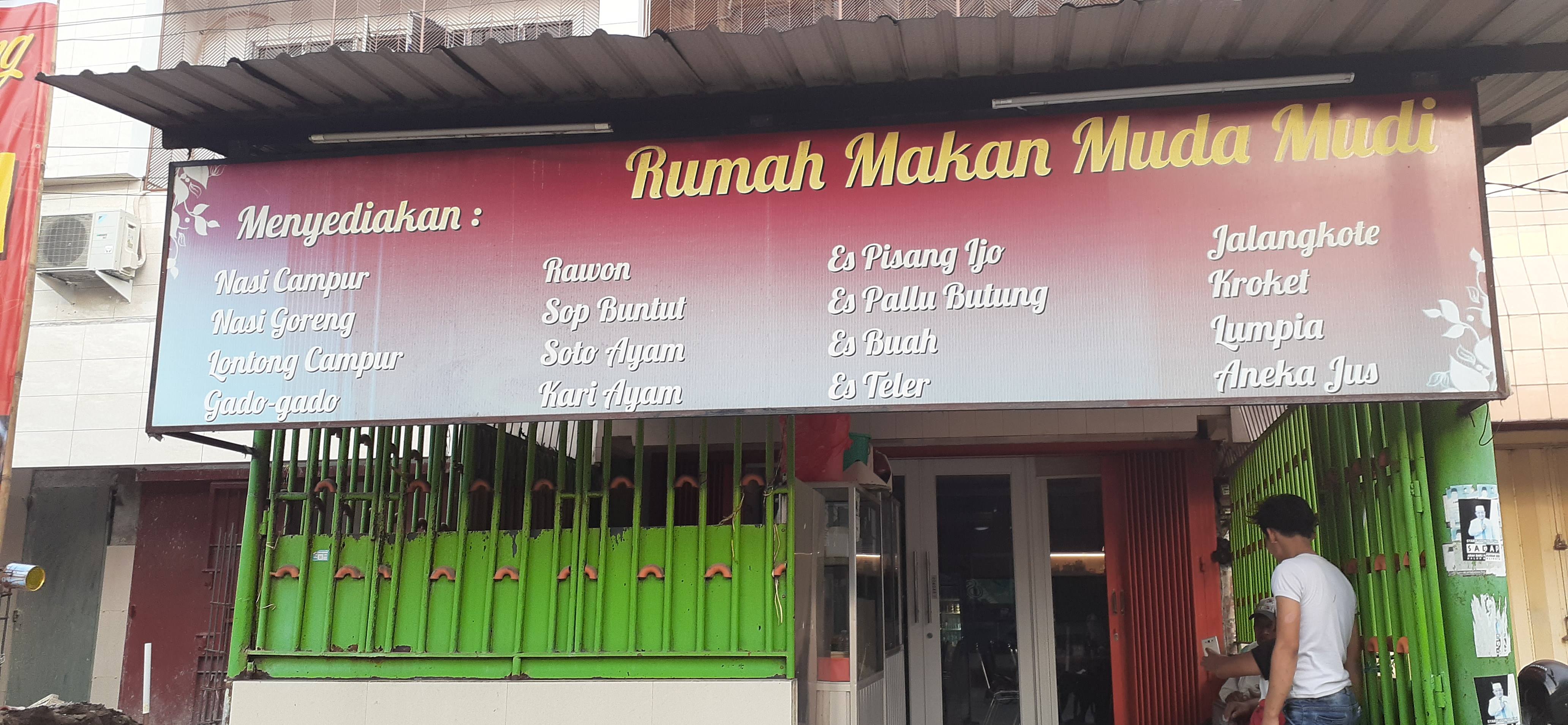 Detail Rumah Makan Muda Mudi Makassar Nomer 4