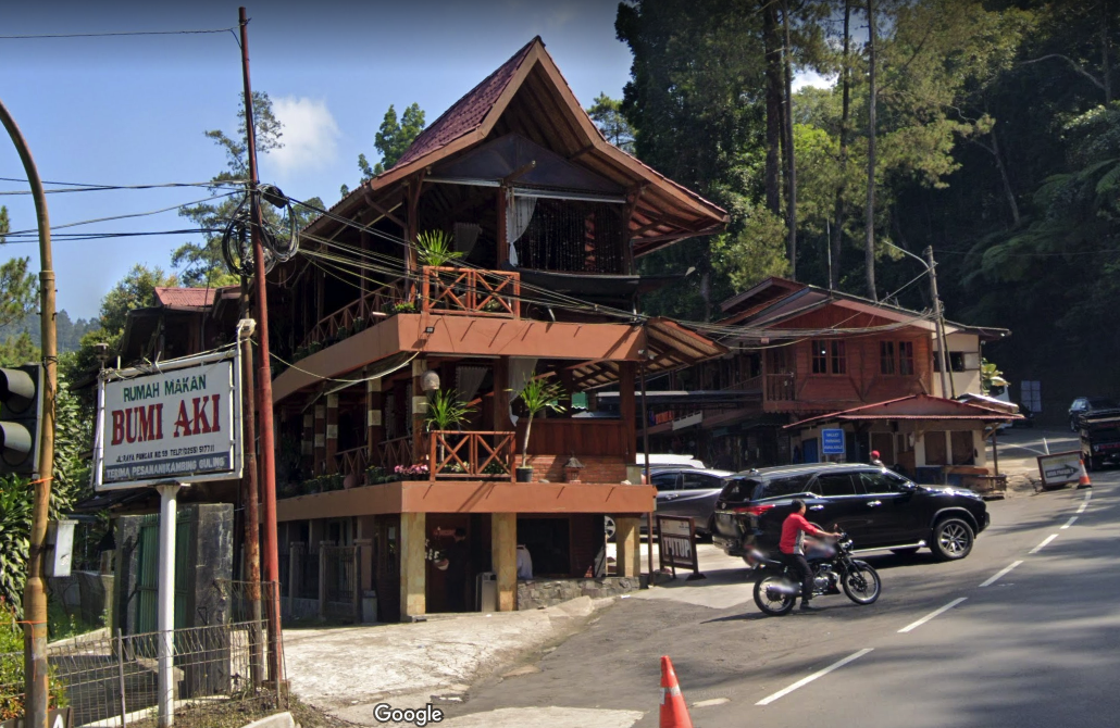 Detail Rumah Makan Sunda Di Cipanas Nomer 40