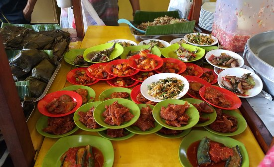 Detail Rumah Makan Sunda Di Cipanas Nomer 5