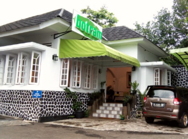 Detail Rumah Makan Sunda Di Kota Sukabumi Nomer 20