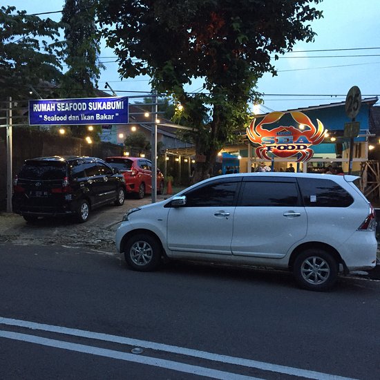 Rumah Seafood Sukabumi - KibrisPDR