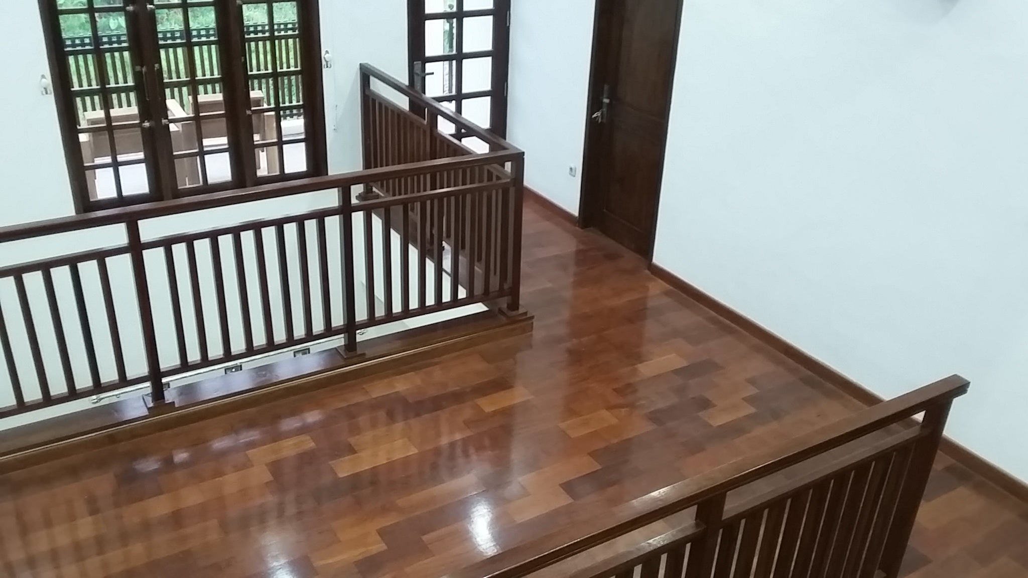 Detail Rumah Tingkat Lantai Papan Nomer 2