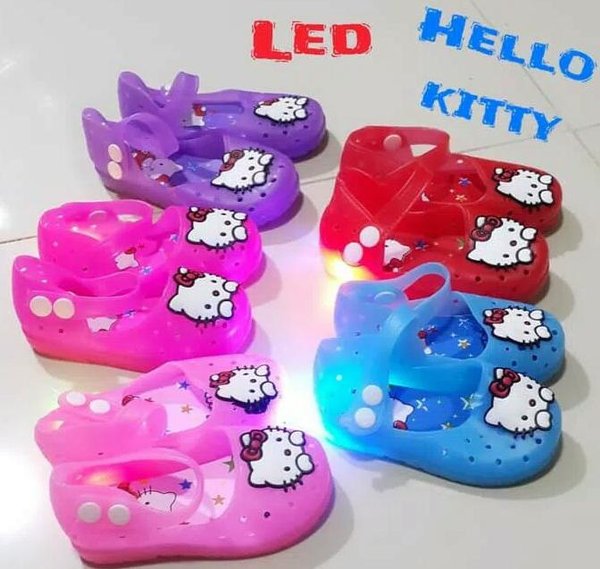 Detail Sandal Anak Hello Kitty Nomer 12