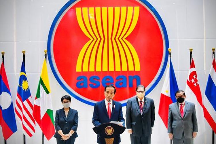 Detail Sebutkan Tiga Contoh Bentuk Bentuk Kerjasama Asean Nomer 14