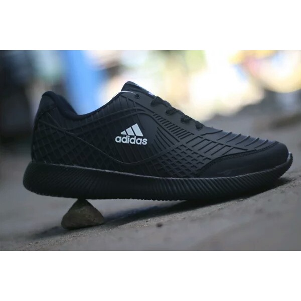Detail Sepatu Gaya Adidas Nomer 2