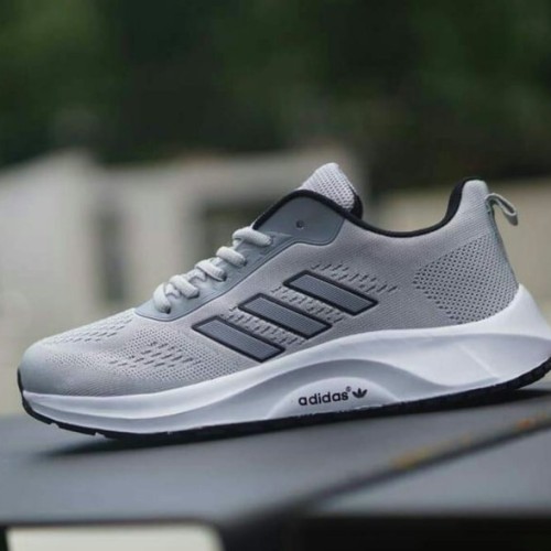 Detail Sepatu Gaya Adidas Nomer 15